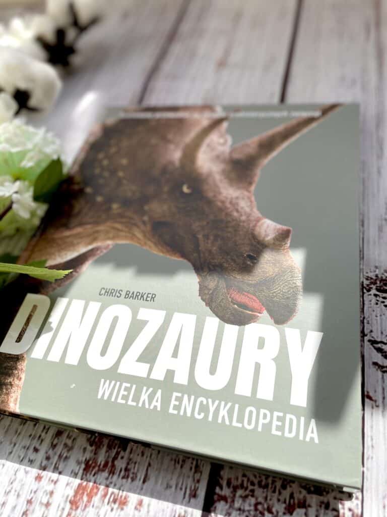 dinozaury-wielka-encyklopedia-zielona-sowa-recenzja-ksiazki-dla-dzieci