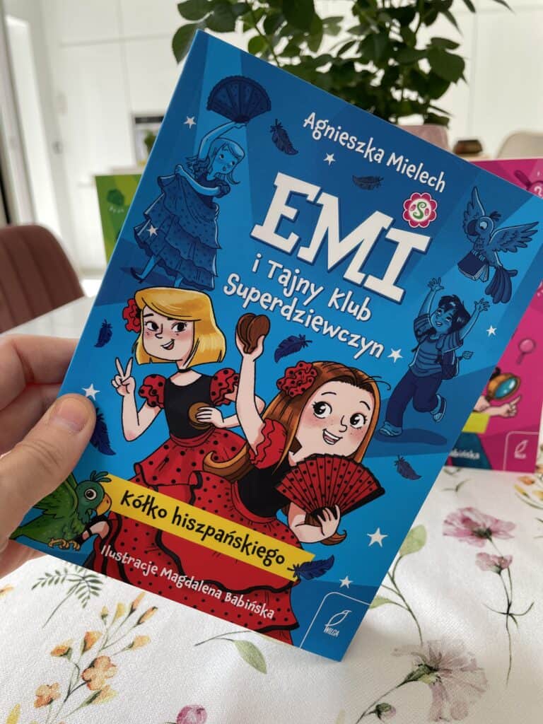emi-i-tajny-klub-superdziewczyn-cala-seria-w-nowej-odslonie-i-rozmowa-z-autorka-recenzja-ksiazki-dla-dzieci aktywne czytanie