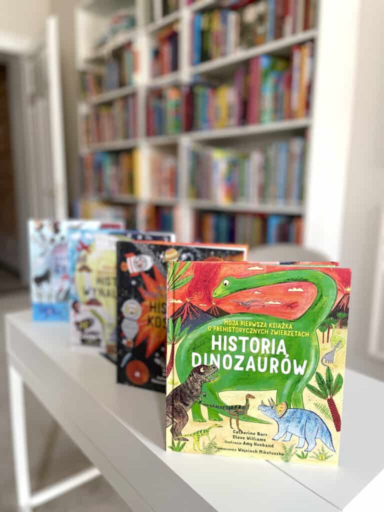 moja-pierwsza-ksiazka-dinozaurach-recenzja-ksiazki-dla-dzieci-agoraaktywne czytanie331