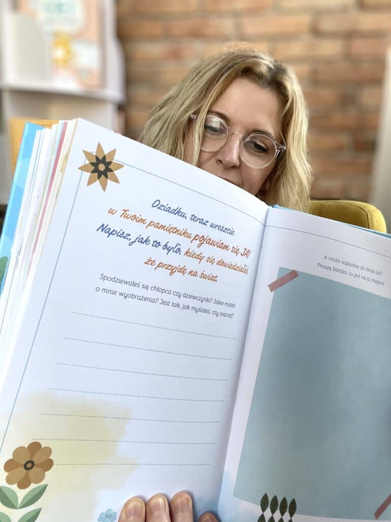 albumy-do-wypelniania-z-babcia-i-dziadkiem-olesiejuk-recenzja-ksiazki-dla-dzieci aktywne czytanie2