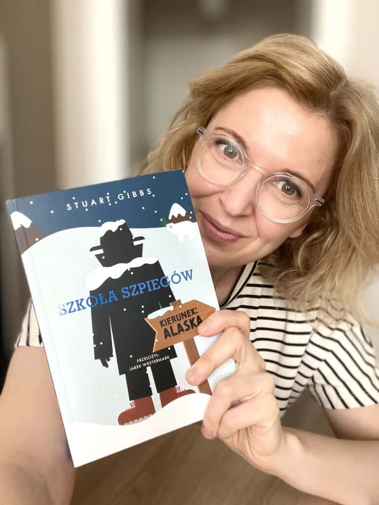 szkola-szpiegow-kierunek-alaska-recenzja-ksiazki-dla-dzieci-9-14-lat-agora-stuart-gibbs
