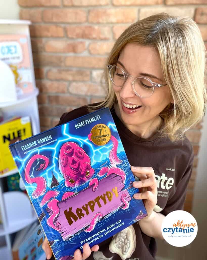 kryptydy przewodnik po swiecie potworow pop up aktywne czytanie ksiazki dla dzieci2