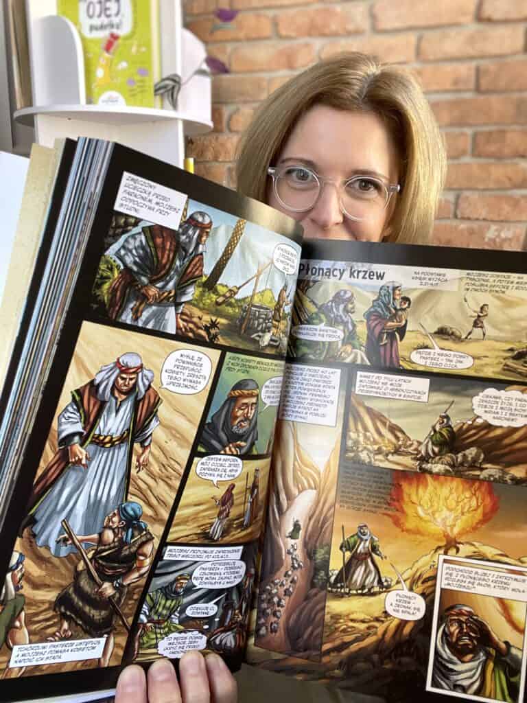 biblia-komiks-na-prezent-komunijny-i-nie-tylko-wydawnictwo-aa-recenzja-ksiazki-dla-dzieci aktywne czytanie24
